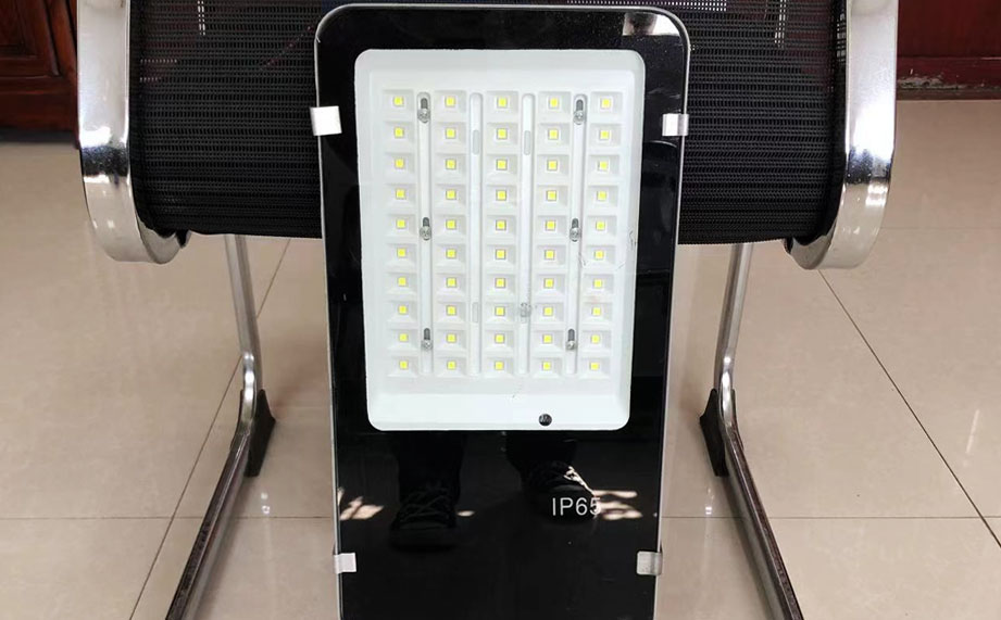 太陽能路燈,太陽能路燈維修,保定鑫月光電